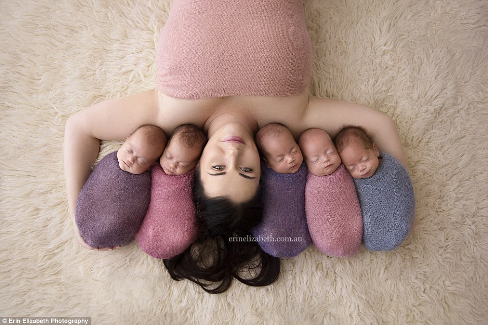 australian-mom-surprised-with-quintuplets-poses-for-beautiful-photos