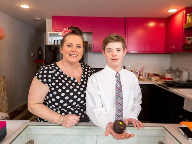meet-the-12-year-old-owner-of-cupcakes-on-8th-store